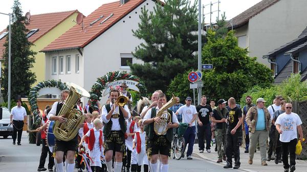 Von Freitag, 19. Juli, bis Montag, 22. Juli, findet in Nürnberg-Boxdorf Kirchweih statt. Neben Live-Musik gibt es dort das traditionelle Baumaufstellen, fränkische Gerichte und kühles Bier.