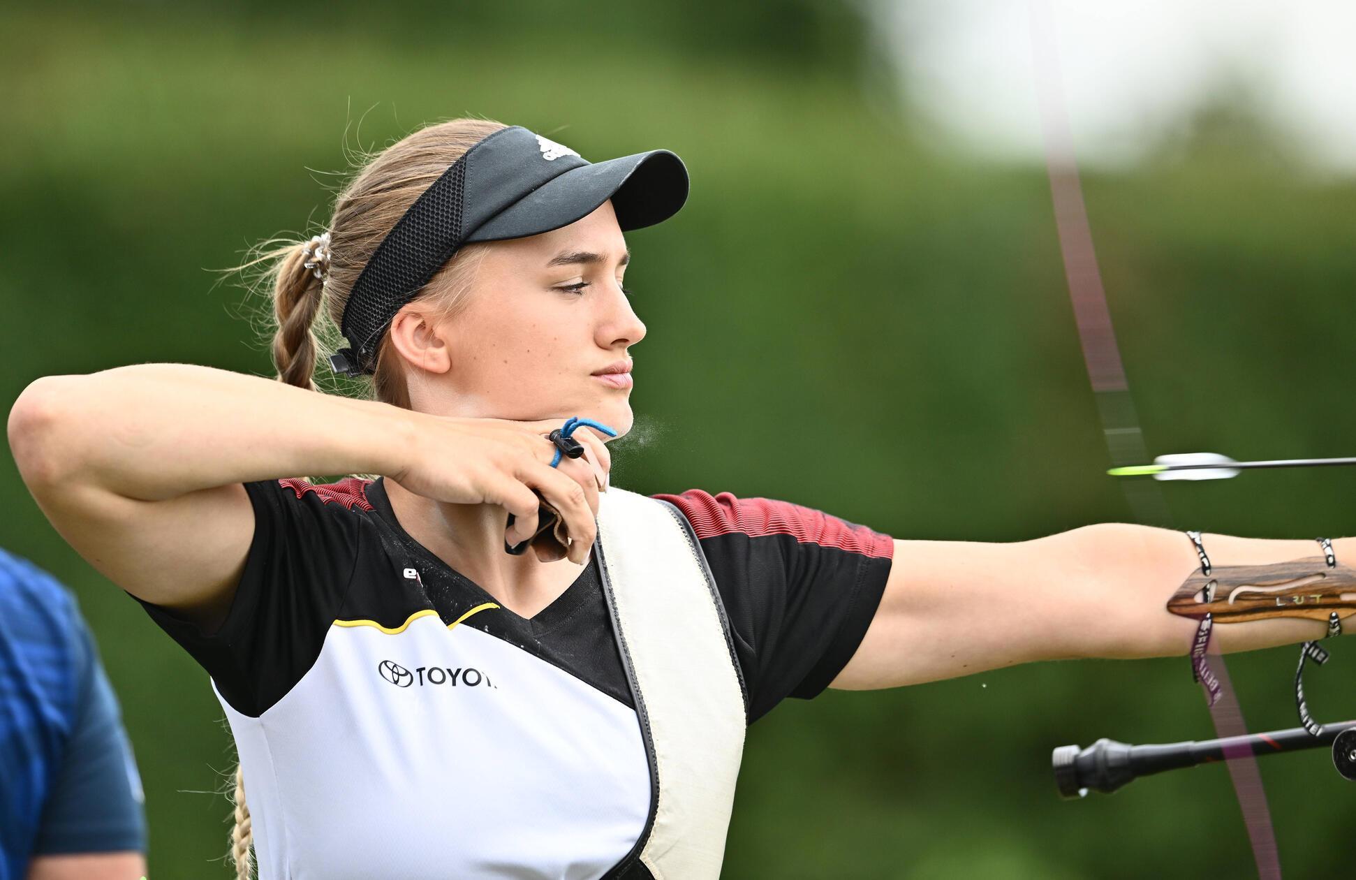 Ihr macht im Bogenschießen kaum jemand etwas vor: Die gebürtige Nürnbergerin vom Boxdorfer Verein "Gut Schuß" hat realistische Chancen auf eine Medaille. Besonders im Team-Wettbewerb sieht es mit Blick auf die vergangenen Europa- und Weltmeisterschaften der deutschen Frauen gut aus.
