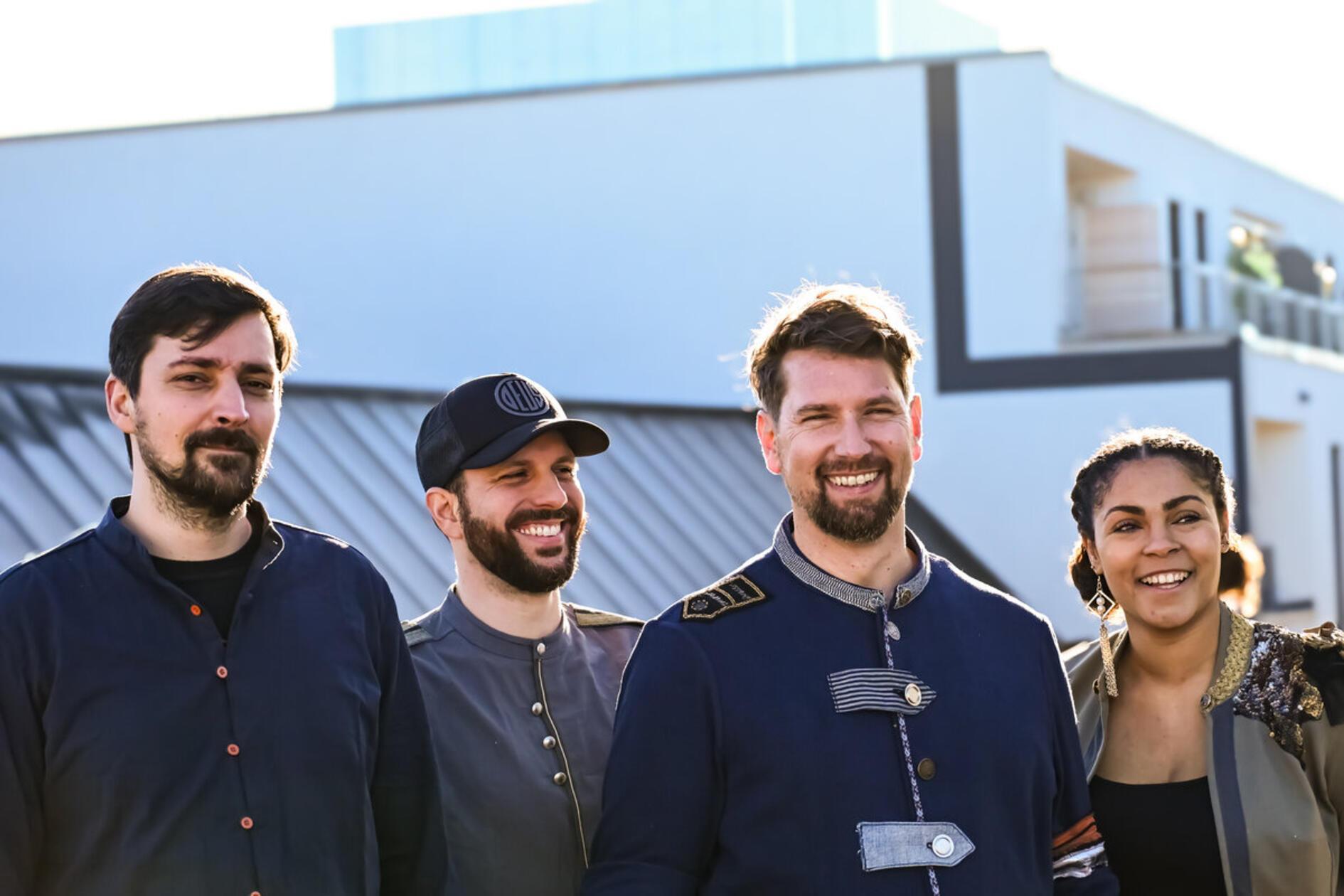 Sondermarke aus Schweinfurt komponieren deutschsprachigen Indie-Rock mit viel Liebe zum Detail. Am Freitag, 26. Juli, bespielt die Combo die Straßenbühne. Start: 20 Uhr.