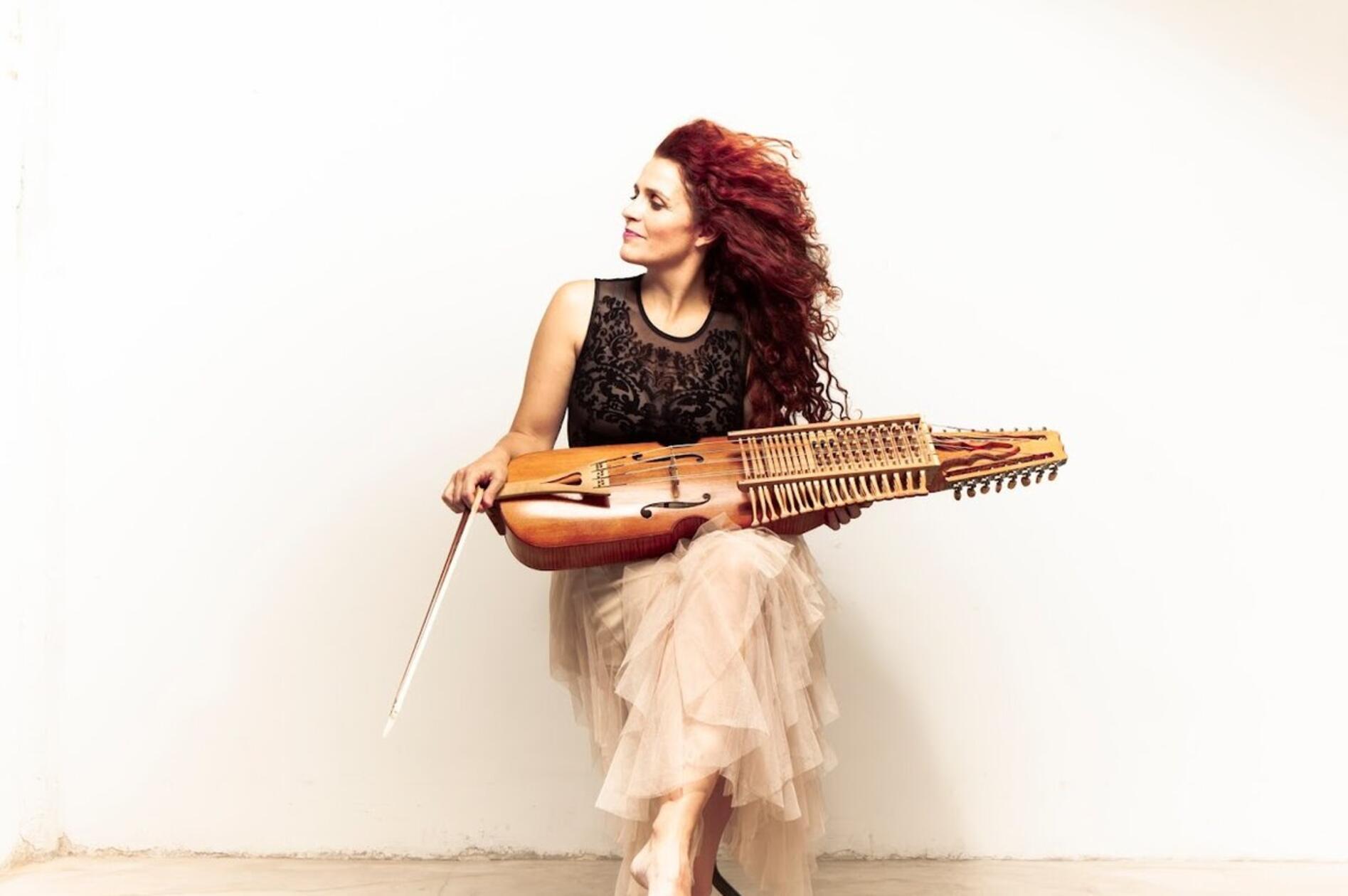 Ana Alcaides Produktionen sind angetrieben von der Suche nach Verbindungen in der traditionellen Musik verschiedener Kulturen. Am Samstag, 27. Juli, konzertiert die Spanierin in St. Katharina. Beginn: 14 Uhr.