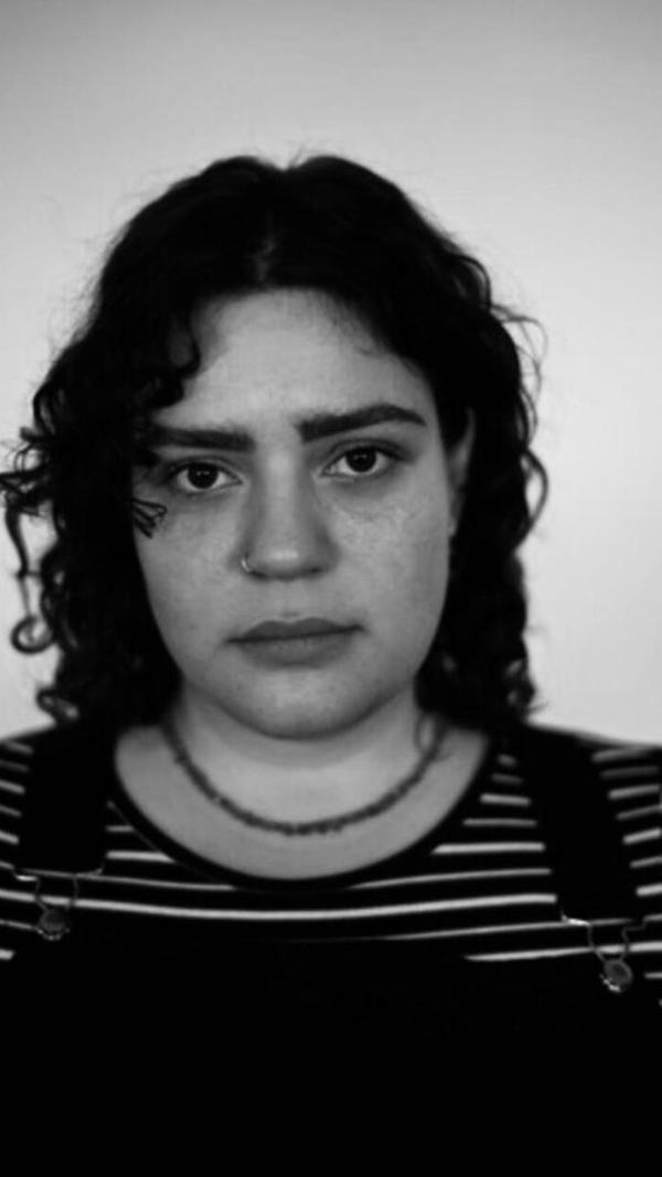 Avy unterlegt ihre raffinierten Lieder mit englischen und deutschen Texten. Die Liedermacherin mit Wohnsitz in Bamberg bespielt am Samstag, 27. Juli, die Straßenbühne. Beginn: 15 Uhr.