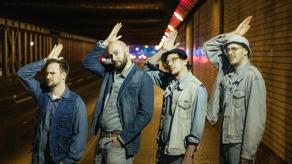 Bei einem Konzert mit den Disco Dolphins bekommt die Zuhörerschaft einen Mix aus Funk, Punk, Disco und Rock'n'Roll geboten. Am Samstag, 27. Juli, spielen die Disco Dolphins auf dem Lorenzer Platz. Beginn: 17.50 Uhr.