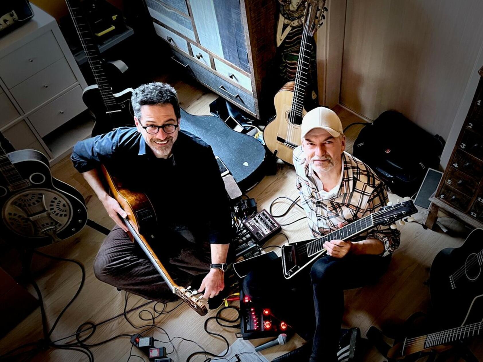 Masen Abou-Dakn unterrichtet an verschiedenen Musikhochschulen. Am Samstag, 27. Juli, stellt der Musiker seine deutschsprachigen Lieder auf dem Sebalder Platz vor. Begleitet wird er dabei von Söhne Mannheims-Gitarrist Michael „Kosho” Koschorreck. Beginn: 14 Uhr.