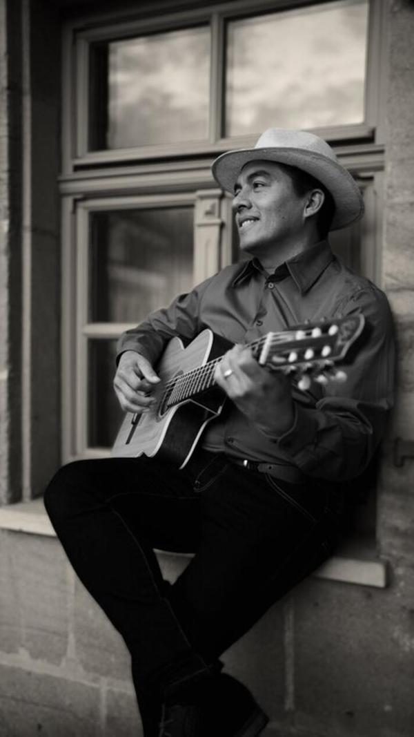 Der in Wendelstein lebende Peruaner Renato Tejada gastiert am Samstag, 27. Juli, auf der Straßenbühne. Beginn: 20 Uhr.