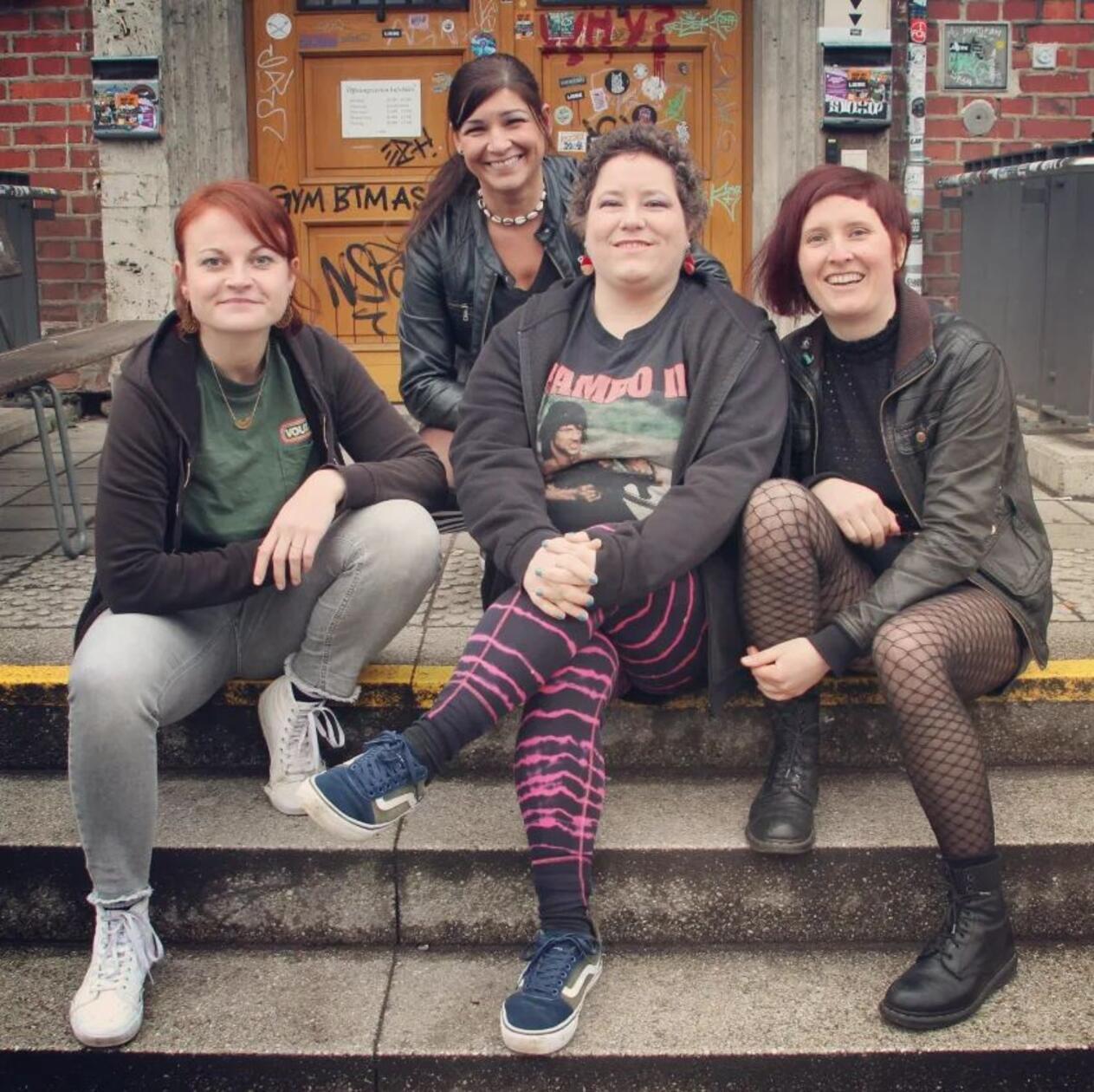 Pop und Punk treffen sich in den Liedern von The Lovebites. Am Samstag, 27. Juli, zeigen die vier ihr Können auf dem Lorenzer Platz. Start: 20.30 Uhr.