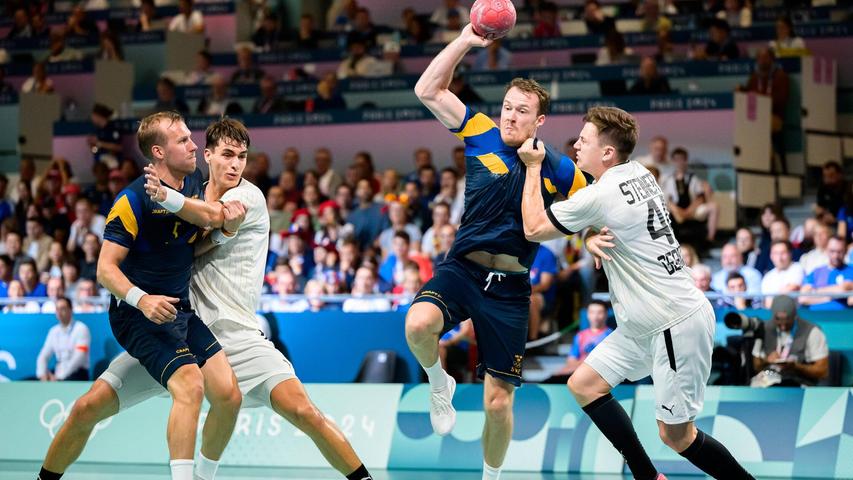 Dass Christoph Steinert zahlreiche Schweden festgehalten hatte, konnte man nach dem intensiven Spiel gegen das favorisierte Drei-Kronen-Team natürlich ebenfalls festhalten. Dass Christoph Steinert zahlreiche Schweden festgehalten hatte, konnte man nach dem intensiven Spiel gegen das favorisierte Drei-Kronen-Team natürlich ebenfalls festhalten.