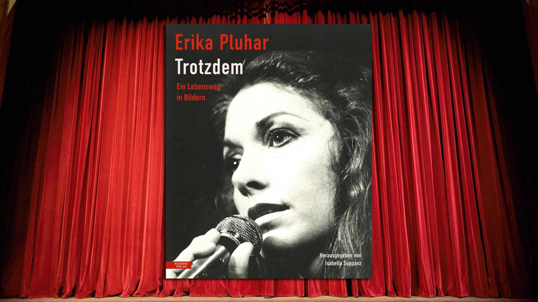 Sie war eine außergewöhnliche Schauspielerin, einfühlsame Sängerin, die Frau von André Heller und ist seit vielen Jahren eine beliebte Autorin: Erika Pluhar – ein Multitalent. Wie sie wurde, was die heute 85-Jährige ist, kann man in dem wunderbaren Bildband "Trotzdem" (Residenz, 35 Euro) nachblättern, der ihre bunte Karriere nachzeichnet, zudem viele Geschichten und Anekdoten aus diesem reichhaltigen Leben erzählt. Am Wiener Burgtheater spielte die Österreicherin mit allen großen Kollegen zusammen, im Film ebenso, politisch engagierte sie sich leidenschaftlich, literarisch fand sie ihren ganz eigenen Stil, schön blieb sie bis heute: "die Pluhar" eben, lebensklug und lebensmutig. Bernd Noack