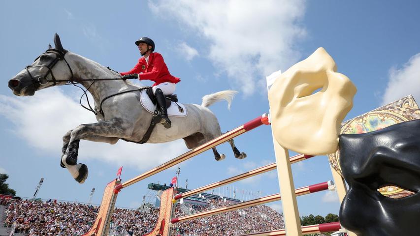 Die deutschen Springreiter schaffen die Qualifikation. Die deutschen Springreiter schaffen die Qualifikation.