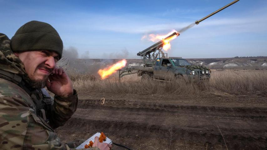 Die ukrainischen Truppen hoffen in ihrem Abwehrkampf auf Verstärkung durch westliche F16-Kampfjets. (Archivbild) Die ukrainischen Truppen hoffen in ihrem Abwehrkampf auf Verstärkung durch westliche F16-Kampfjets. (Archivbild)