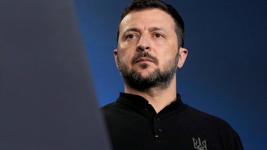 Der ukrainische Präsident Selenskyj will sein vom Krieg zerrüttetes Land wieder zukunftsfähig machen. Der ukrainische Präsident Selenskyj will sein vom Krieg zerrüttetes Land wieder zukunftsfähig machen.
