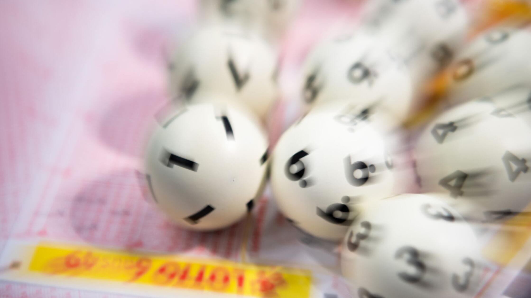 urn:newsml:dpa.com:20090101:240527-99-179413