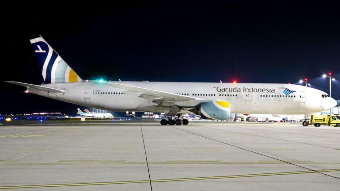 Tonnenschwerer Gast am Airport Nürnberg: Eine Boeing 777. Tonnenschwerer Gast am Airport Nürnberg: Eine Boeing 777.