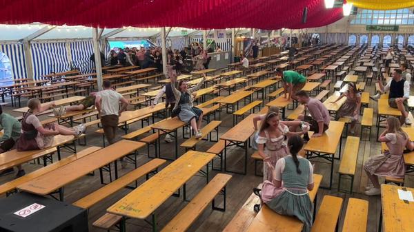 Sturm aufs Bierzelt Burgfest Hilpoltstein 2024