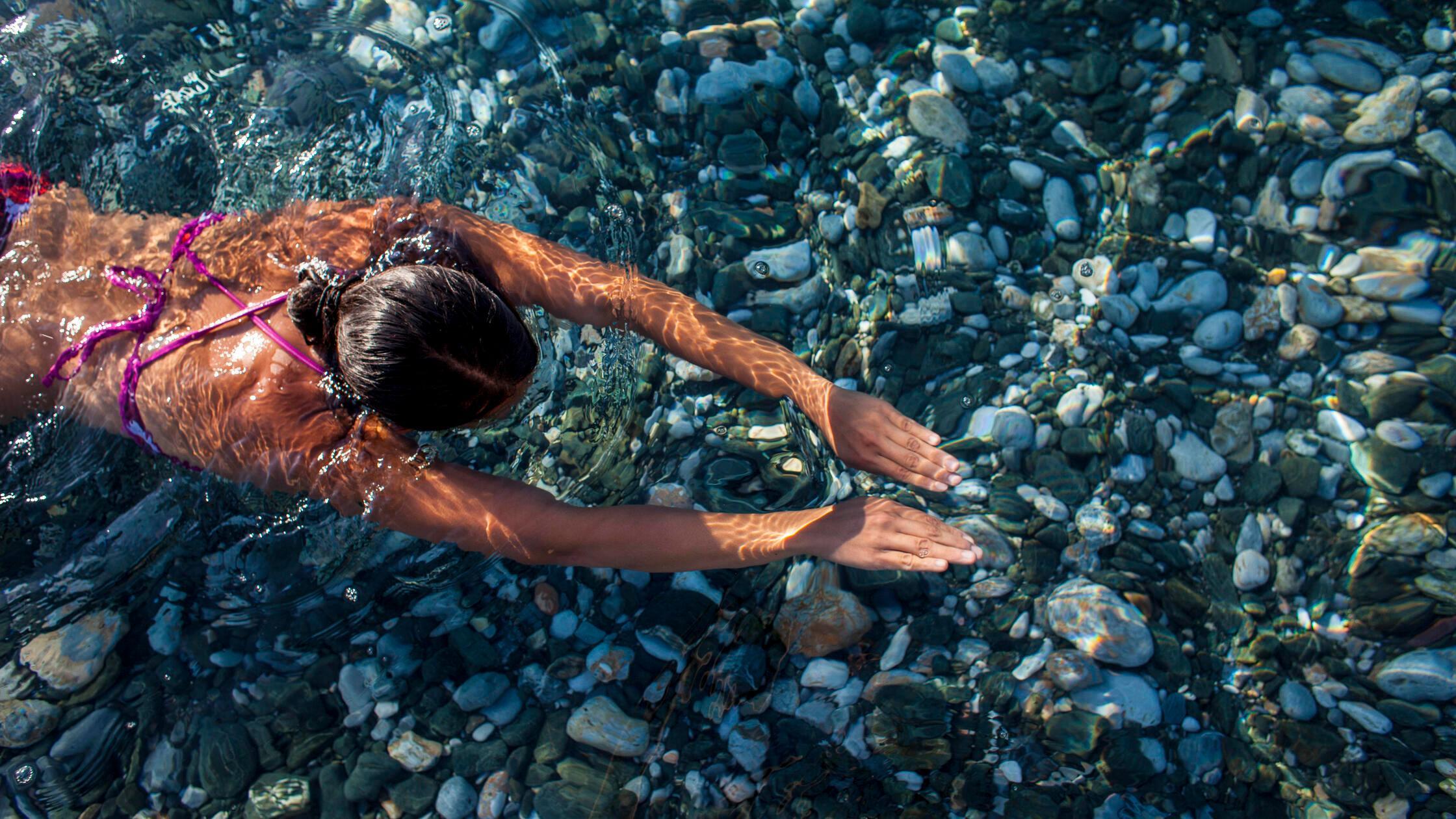 Abk&uuml;hlen und Abnehmen: So gesund ist Schwimmen
