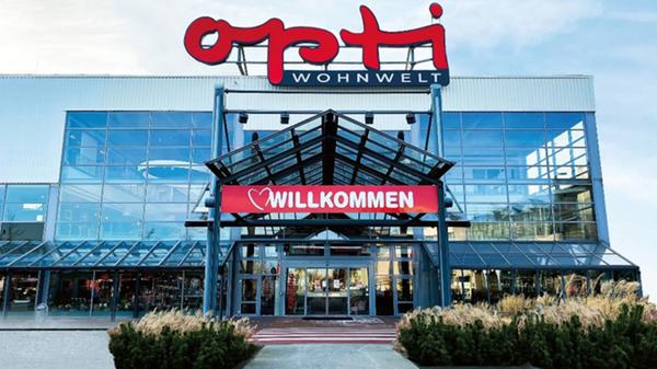 Opti-Wohnwelt in Nürnberg schließt: Räumungsverkauf nach Insolvenz startet
