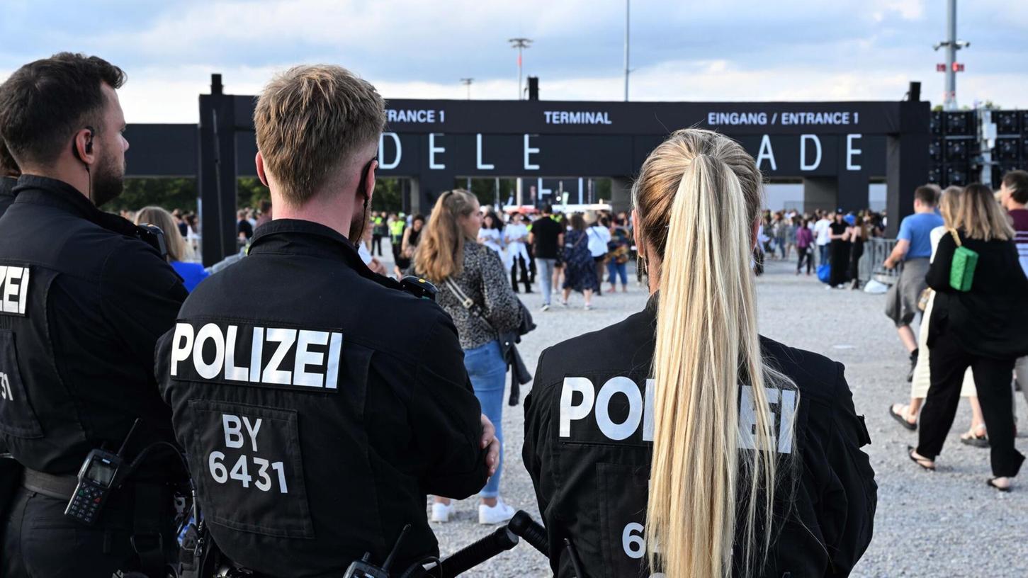 Adele lockte mit ihren zwei von zehn Auftritten bereits Tausende Menschen nach München. Adele lockte mit ihren zwei von zehn Auftritten bereits Tausende Menschen nach München.