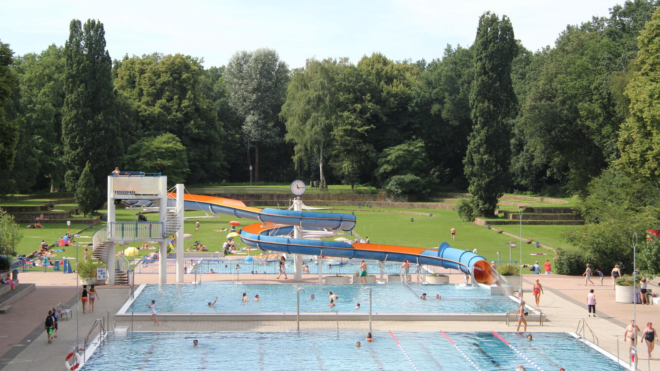 Nürnberger Stadionbad schraubt den Eintrittspreis nach unten - mit ...