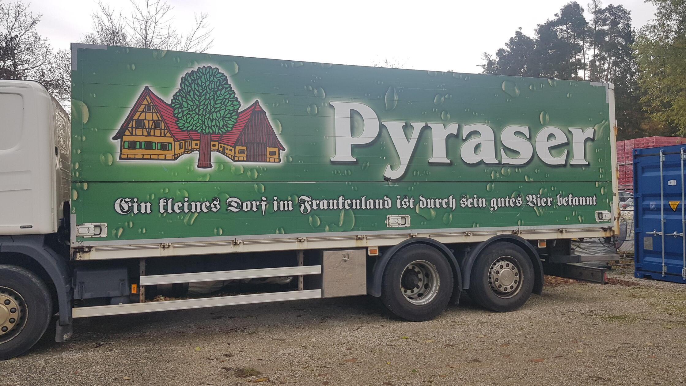 Aufruf an Biertrinker gestartet: Pyraser Brauerei drohen die Flaschen auszugehen