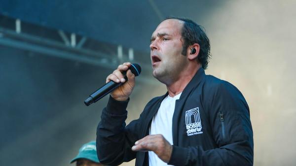 Am Samstag verzauberte beispielsweise Sänger Bosse die Besucherinnen und Besucher mit seiner Stimme.