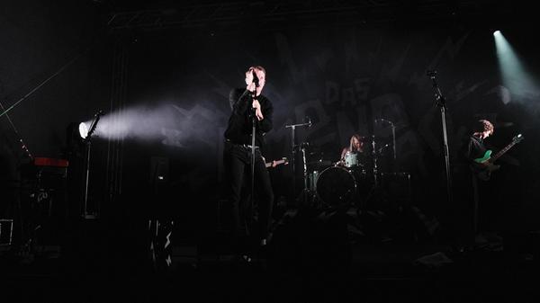 Das Lumpenpack ist nachts im Steinbruch aufgetreten.