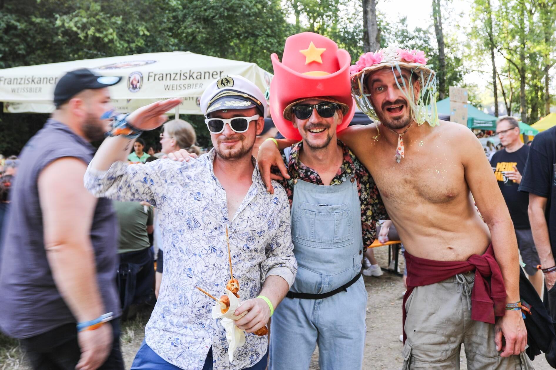 Diese drei Fans haben den Durchblick...