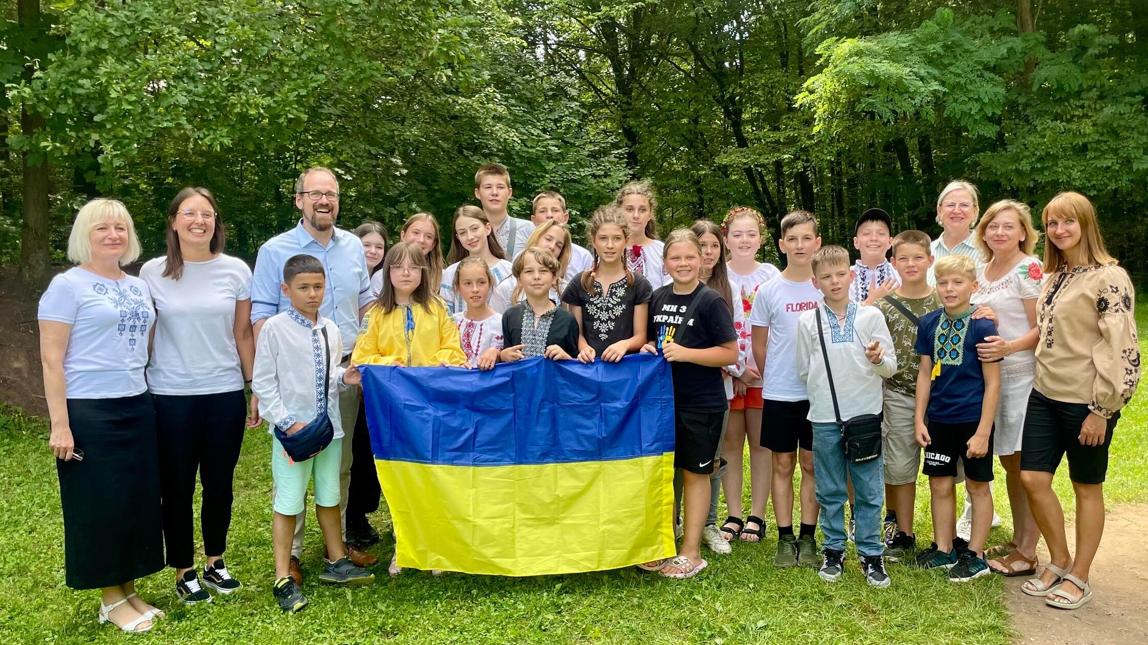 Einfach Kind sein: Erlangens B&uuml;rger erm&ouml;glichen Ukrainern eine Auszeit vom Krieg