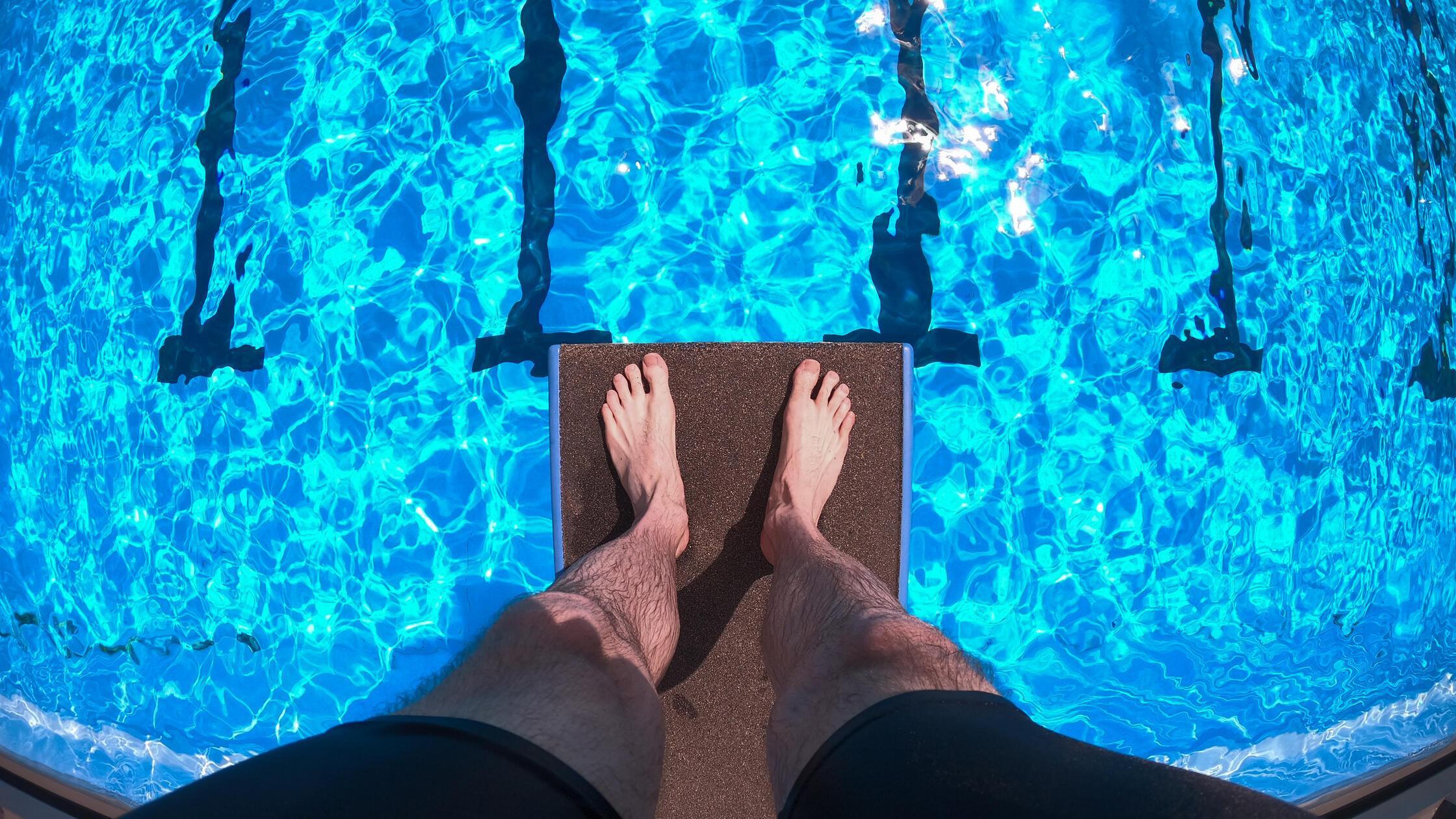 Trag&ouml;die im Freibad: Junger Mann stirbt nach Sprung vom Zehn-Meter-Turm