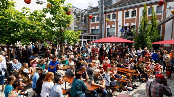 Im E-Werk findet am Sonntag, 18. August, die Latin Garden Fiesta statt. Um 15 Uhr geht es los und es läuft Latin-Music wie Salsa, Bacchata und Merengue.