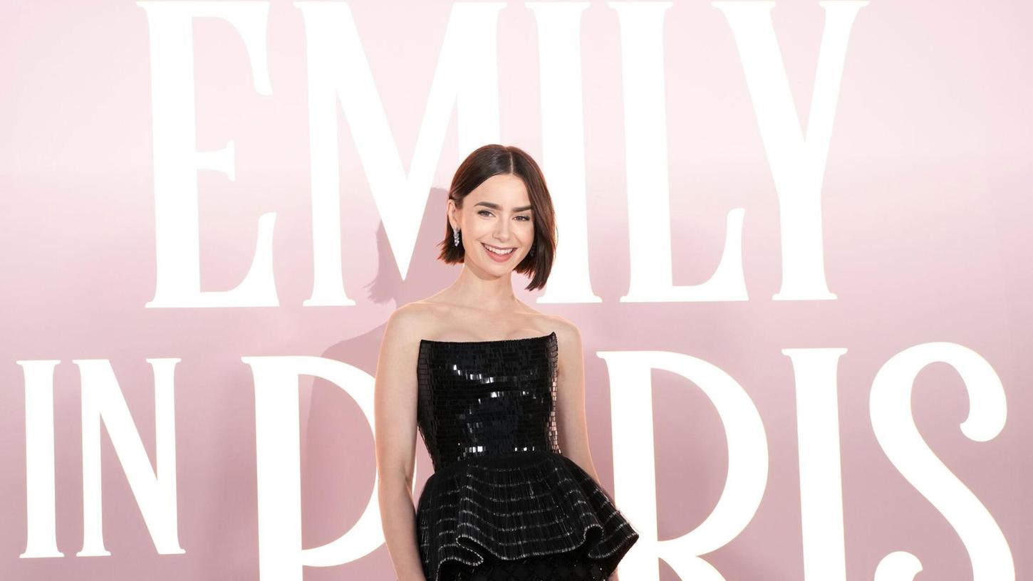 Die britische Schauspielerin Lily Collins . Die britische Schauspielerin Lily Collins .