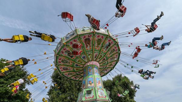 Noch laufen die letzten Vorbereitungen. Am Freitag, 23. August 2024, öffnet das Nürnberger Herbstvolksfest seine Tore.