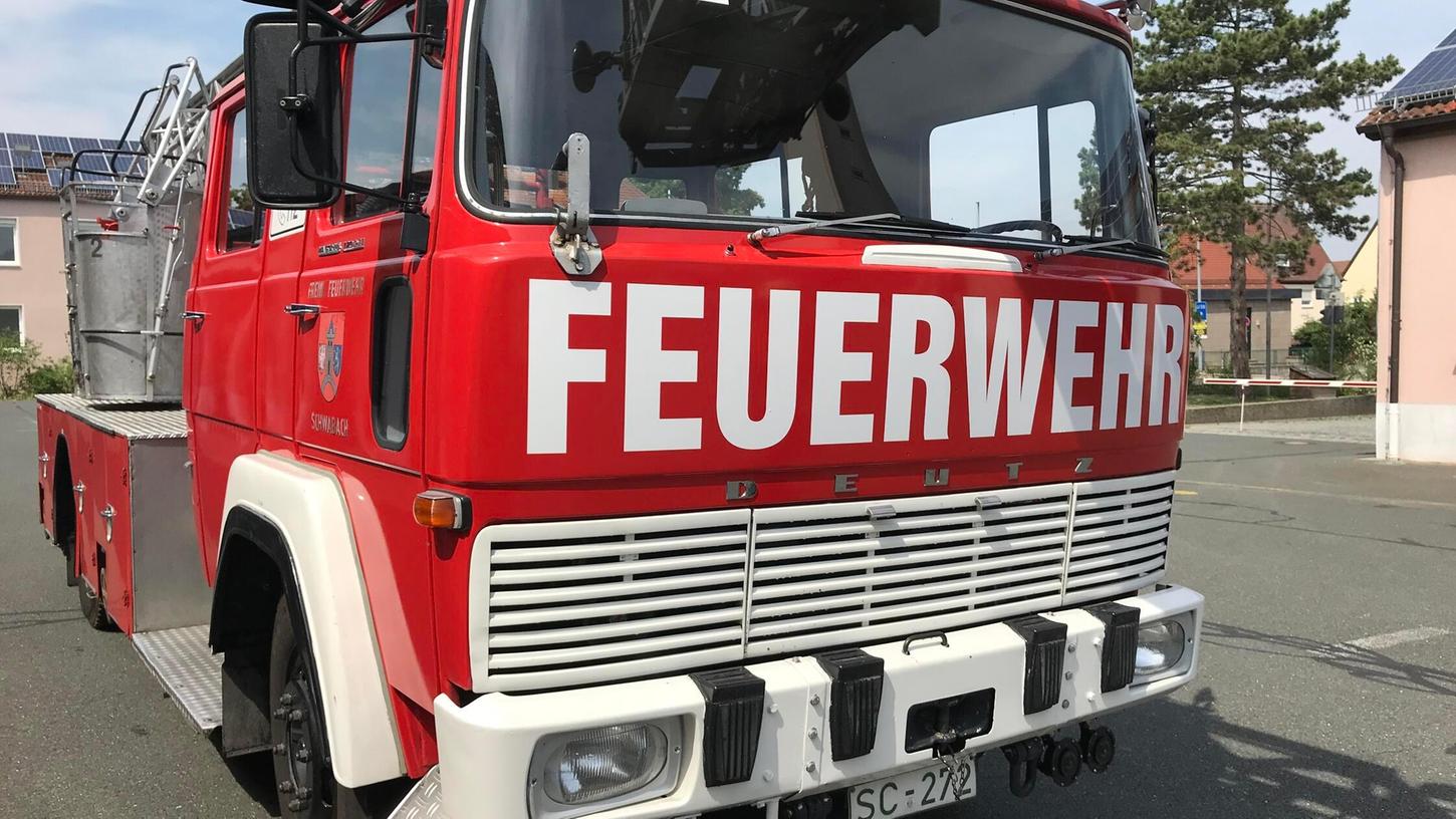 Die Feuerwehren konnten den Brand rasch unter Kontrolle bringen. Die Feuerwehren konnten den Brand rasch unter Kontrolle bringen.