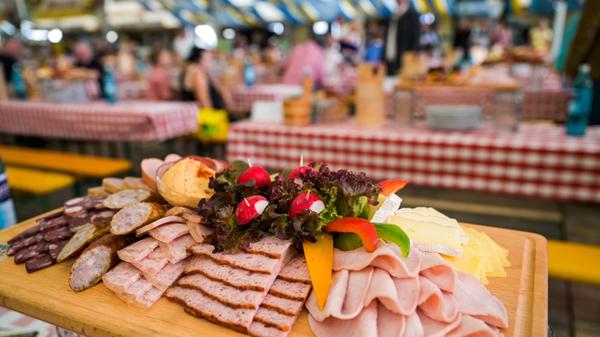 180 Beschicker sorgen laut dem Süddeutschen Schaustellerverband für Speis, Trank und gute Laune.