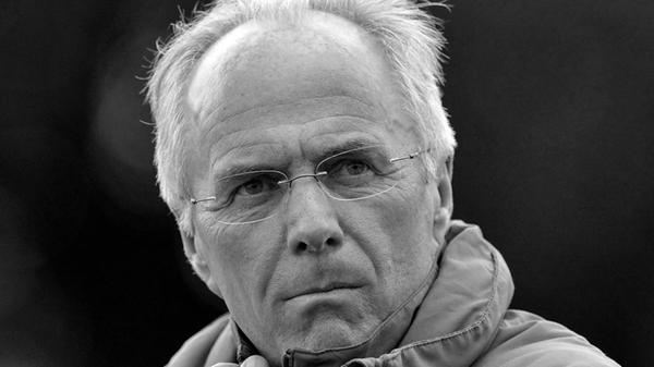 Am 26. August ist die schwedische Fußball-Trainerlegende Sven-Göran Eriksson gestorben. Im Januar hatte der 76-Jährige erst öffentlich gemacht, dass er unheilbar an Bauchspeicheldrüsenkrebs erkrankt war und maximal noch ein Jahr zu leben habe.