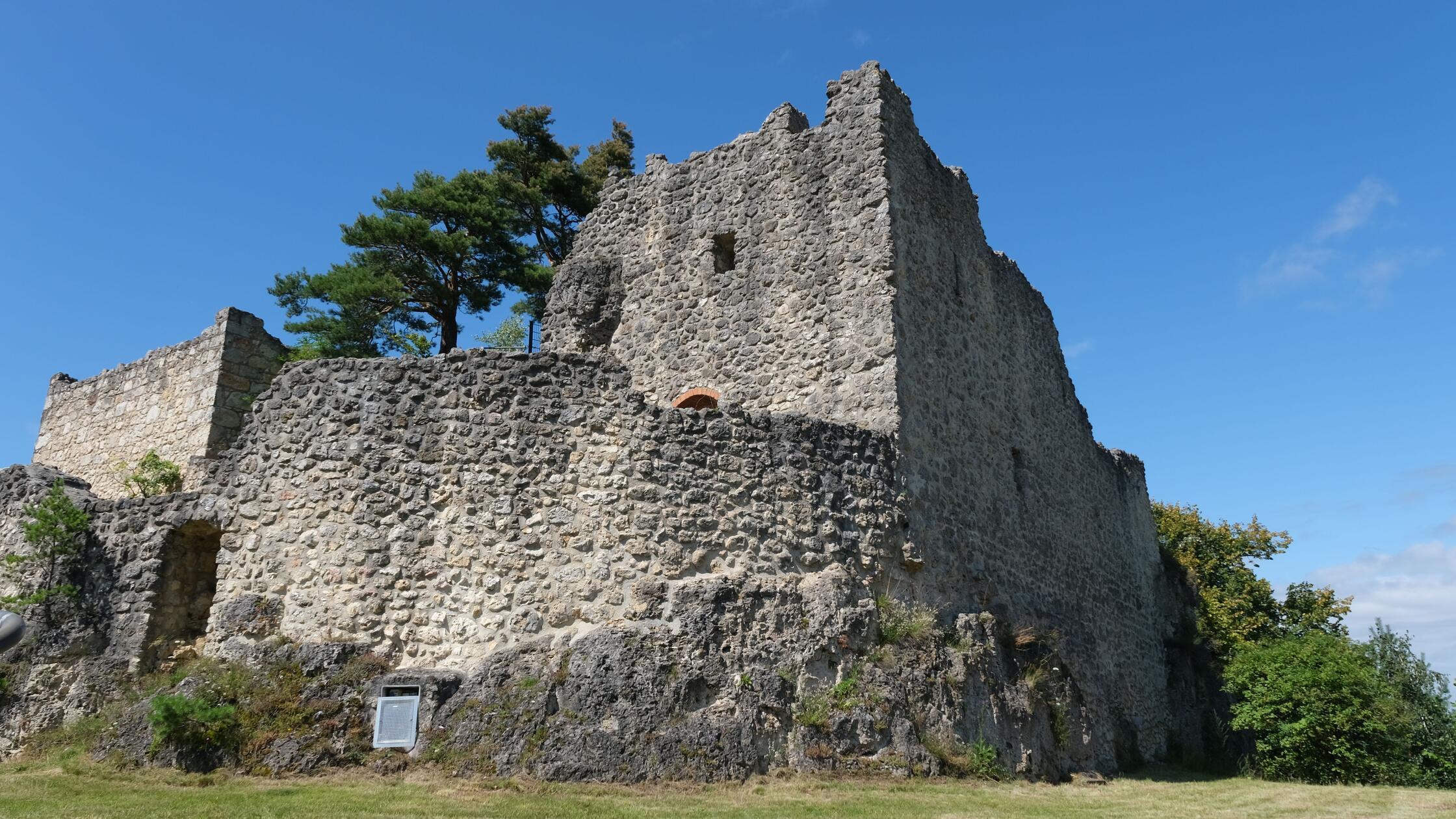 Burgruine Lichtenegg_ink_240722 (1)