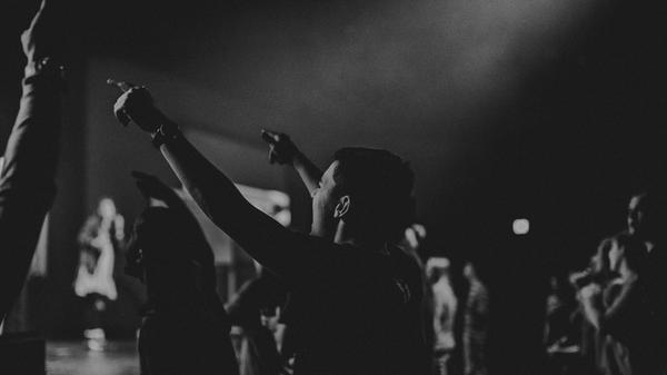 Am Samstag, 31. August steigt im Golden Nugget, in Nürnberg ab 22 Uhr ein Metalabend. Auf Area 1 heizt DJ Micha mit Metalcore und New Metal ein. Für alle Thrash-Fans ist DJ Dr. Rock auf Area 2 am Start. Der Eintritt der Veranstaltung kostet 10 Euro.