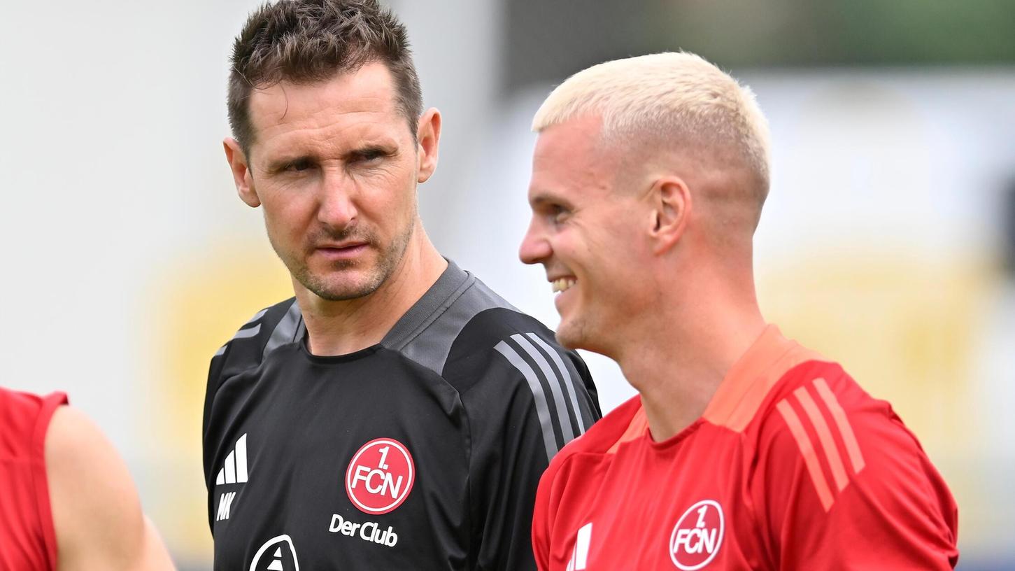 Auf der Pressekonferenz äußerte sich Cheftrainer Miroslav Klose unter anderem zu den jüngsten Leistungen von Offensivkraft Florian Pick. Auf der Pressekonferenz äußerte sich Cheftrainer Miroslav Klose unter anderem zu den jüngsten Leistungen von Offensivkraft Florian Pick.
