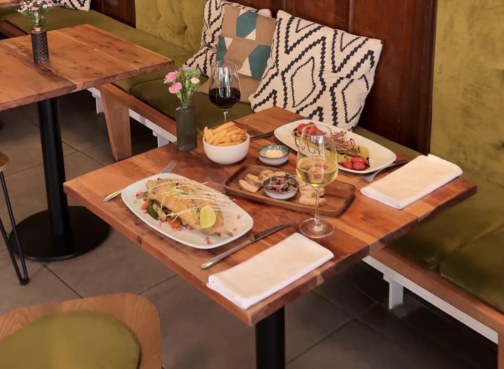 Auch im Hauptgang wird aufgetischt.