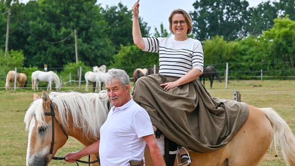 Alexandra Harrer hat ihre erste Reitstunde als kün