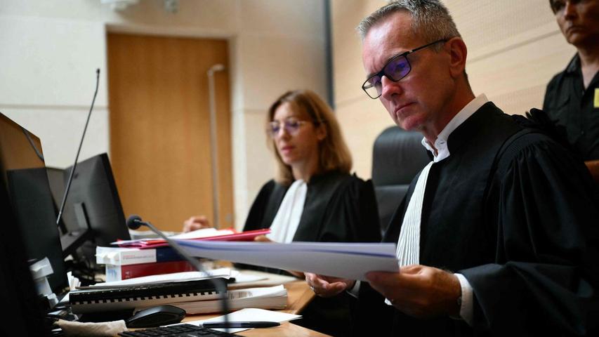 Den Angeklagten in dem großen Missbrauchsprozess drohen bis zu 20 Jahre Haft. Den Angeklagten in dem großen Missbrauchsprozess drohen bis zu 20 Jahre Haft.