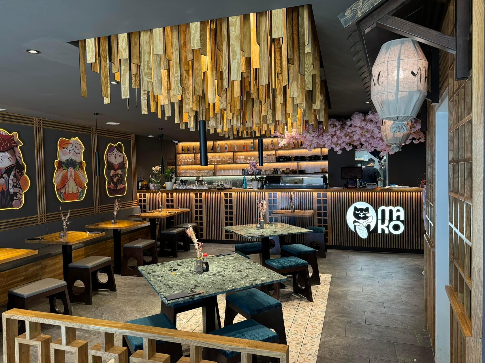 Für den Innenraum haben sie mit einem Innenarchitekten zusammengearbeitet.