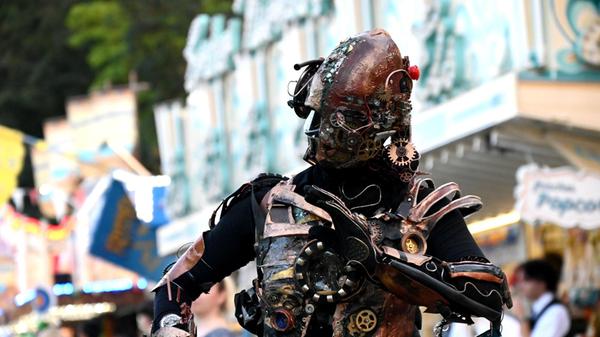 Die aufwändigen Kostüme waren zum Teil echte Hingucker.