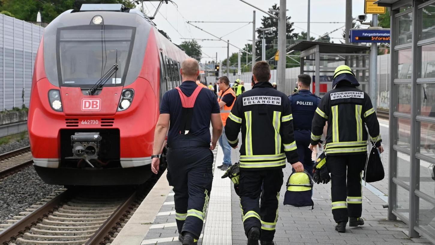 Bereits vergangene Woche gab es einen größeren Einsatz am Bahnhof Erlangen-Bruck. Bereits vergangene Woche gab es einen größeren Einsatz am Bahnhof Erlangen-Bruck.