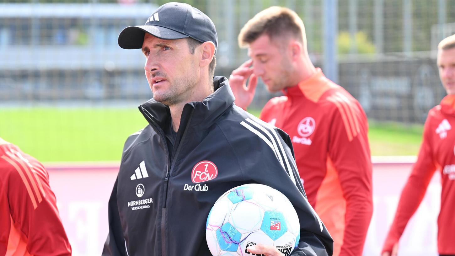 Momentan läuft es beim Club noch nicht richtig rund. Trainer Miro Klose bleibt positiv. Momentan läuft es beim Club noch nicht richtig rund. Trainer Miro Klose bleibt positiv.