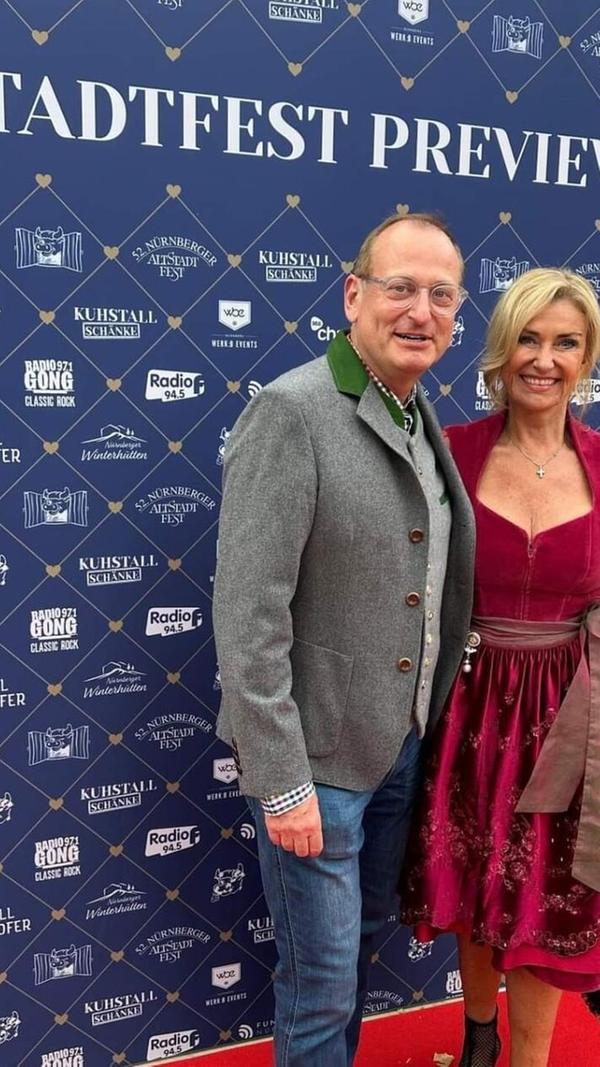 Beim Pre-Opening des Nürnberger Altstadtfestes feierten geladene Gäste im "Kuhstall" von Christian Wagner.