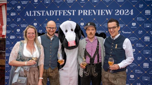 Beim Pre-Opening des Nürnberger Altstadtfestes feierten geladene Gäste im "Kuhstall" von Christian Wagner.