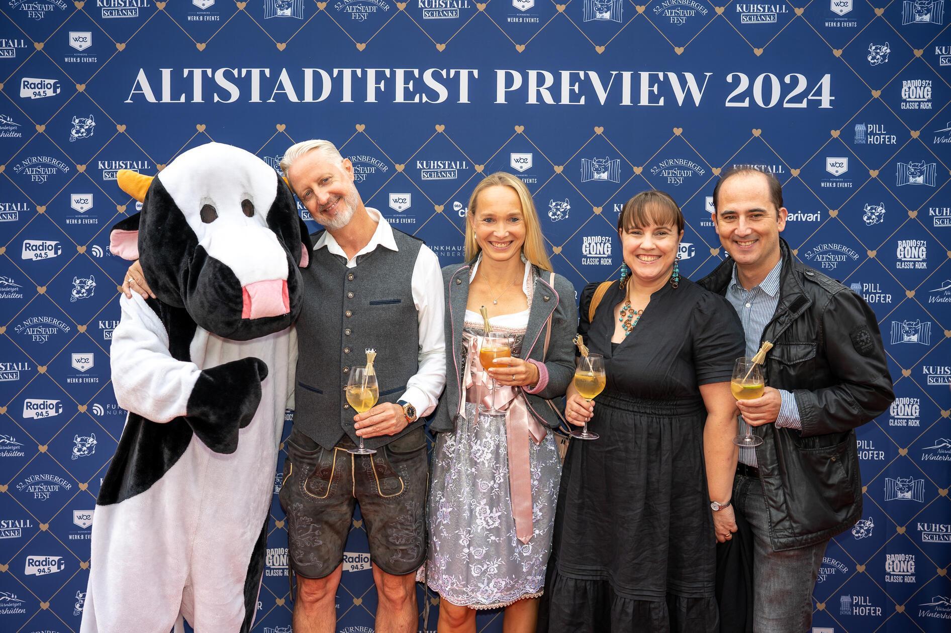 Beim Pre-Opening des Nürnberger Altstadtfestes feierten geladene Gäste im "Kuhstall" von Christian Wagner.