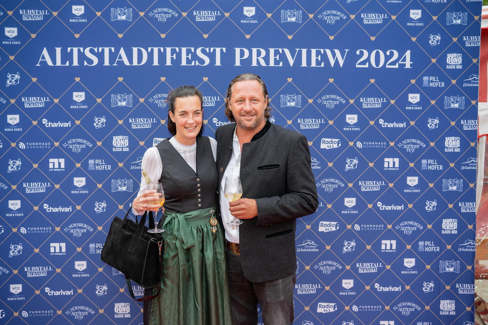 Beim Pre-Opening des Nürnberger Altstadtfestes feierten geladene Gäste im "Kuhstall" von Christian Wagner.