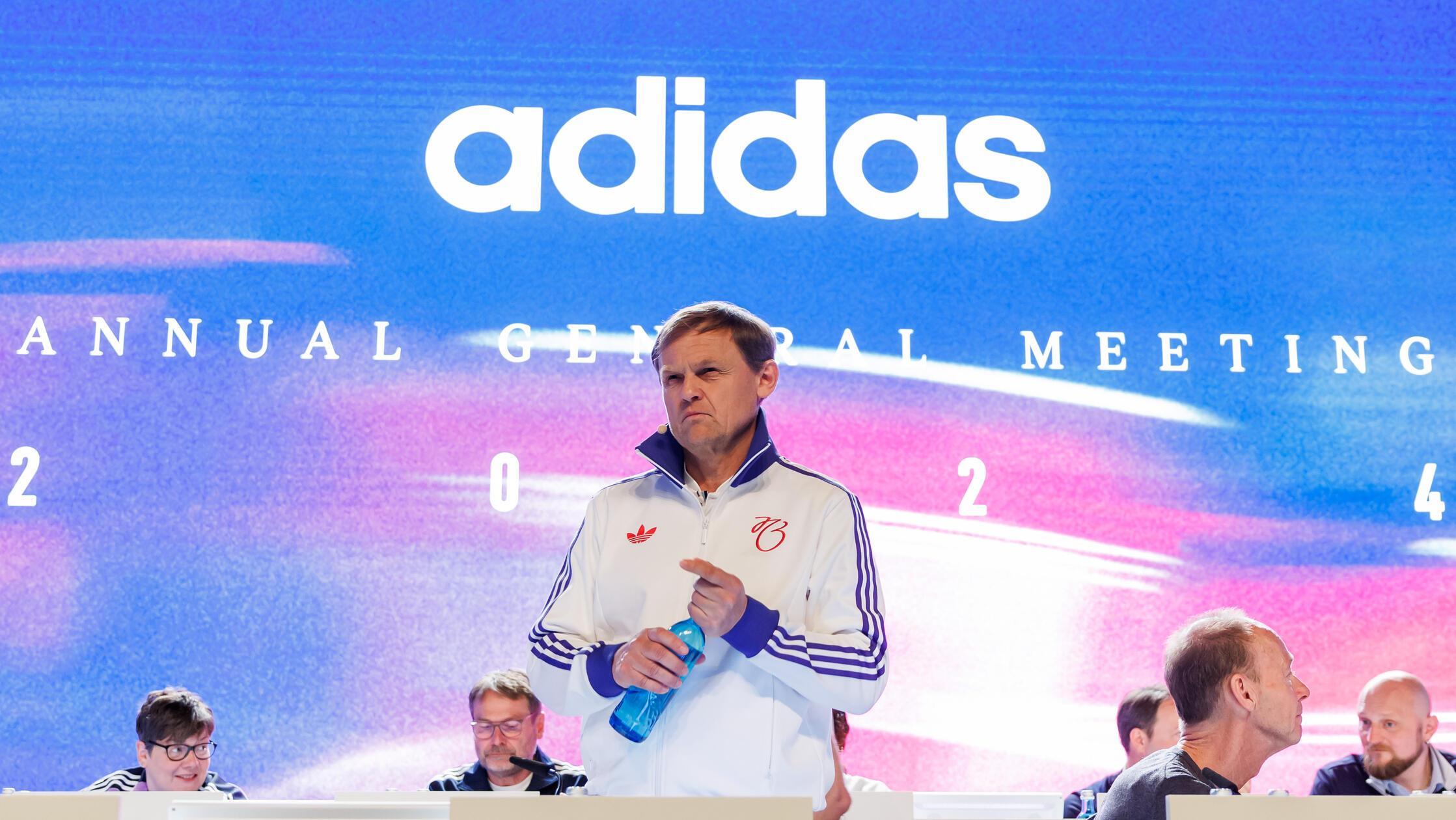 urn:newsml:dpa.com:20090101:240516-911-008796