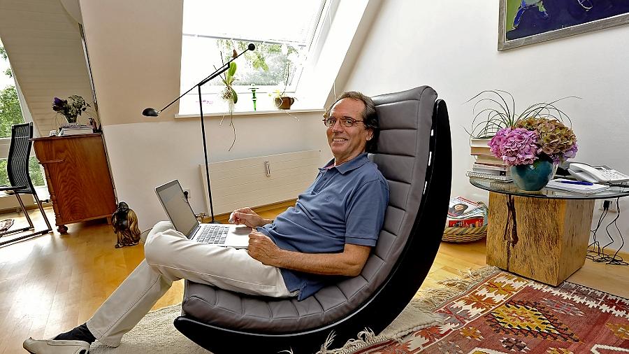Manchmal träumt der Rentner nachts vom Job Manchmal träumt der Rentner nachts vom Job