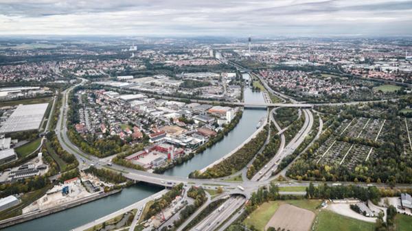 Die Hafenbrücken über den Main-Donau-Kanal und die